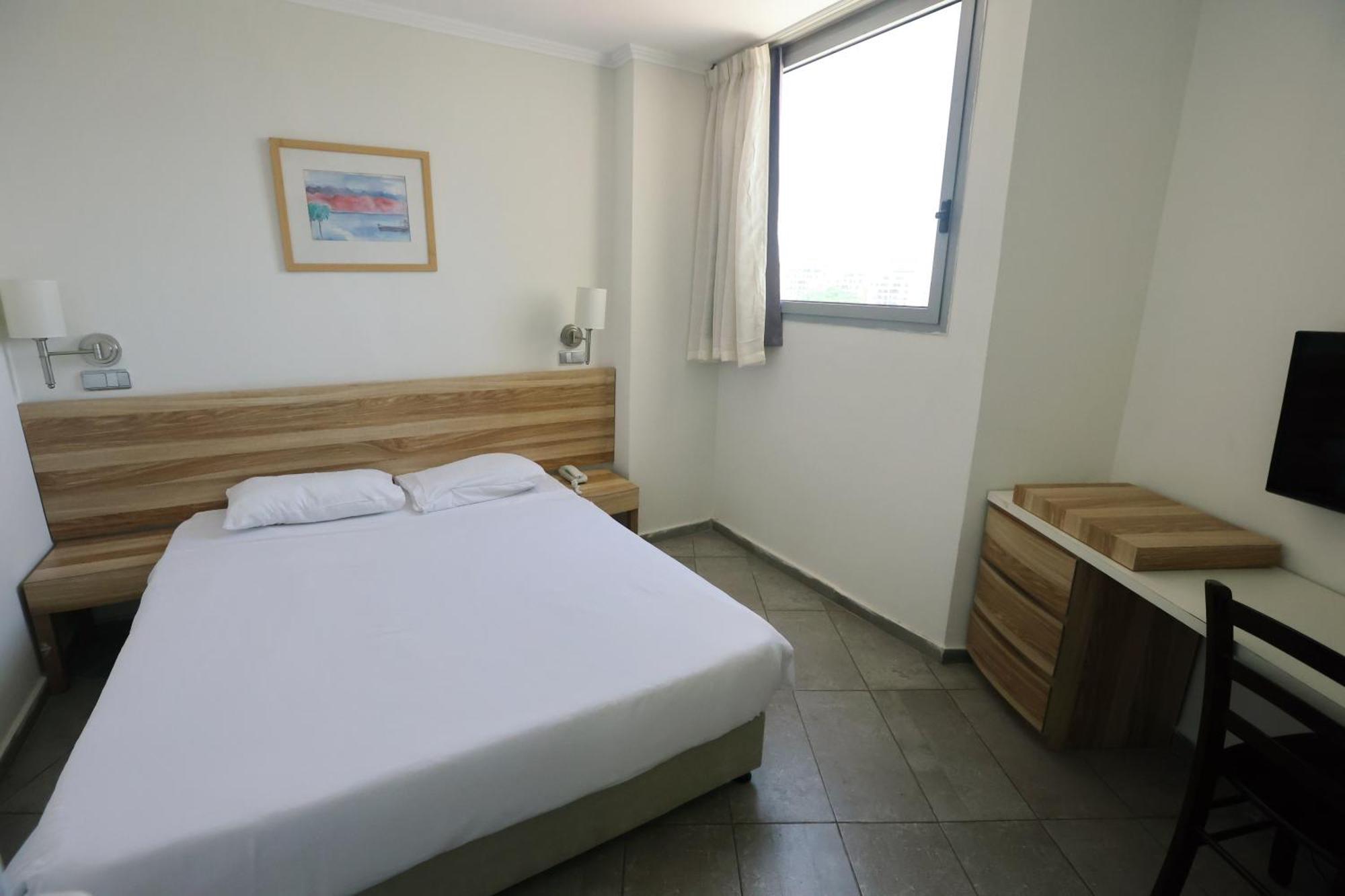 Adi Hotel Eilat Exterior foto